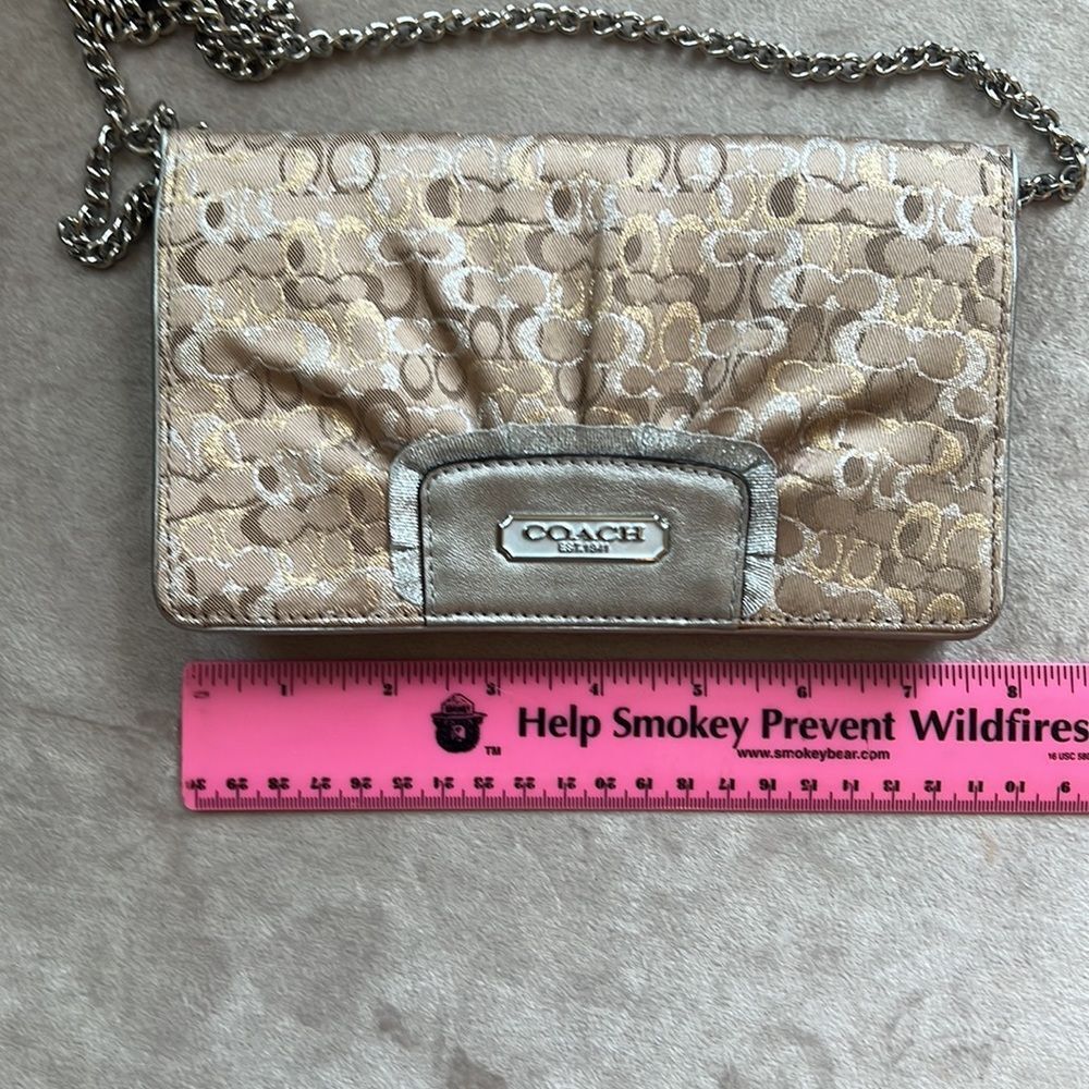 *Coach* Convertible WOC Crossbody Metallic Signature Wallet EUC - Picture 13 of 15